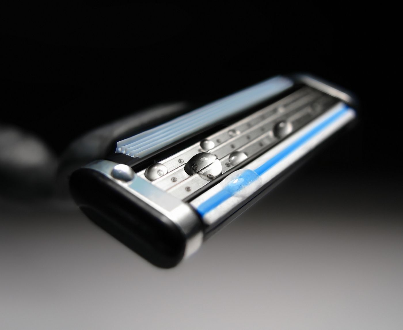 Can You Really Get Hepatitis C from a Razor? Hidden Risks You Need to Know