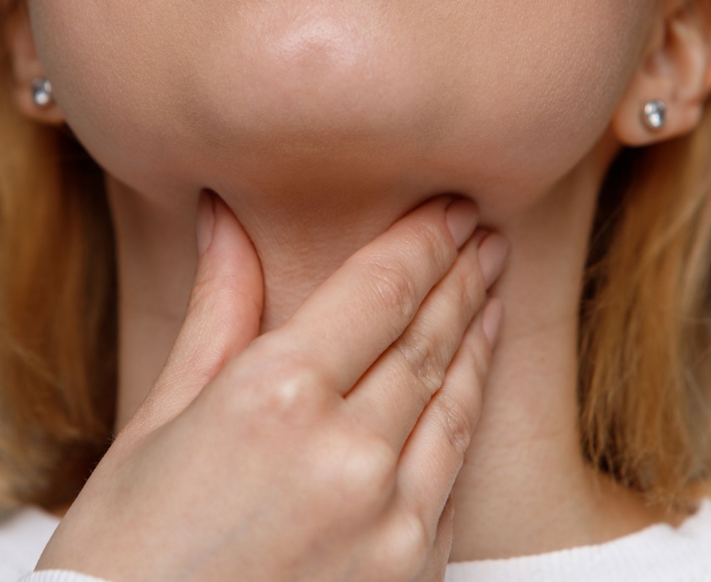 Can sperm help with a sore throat