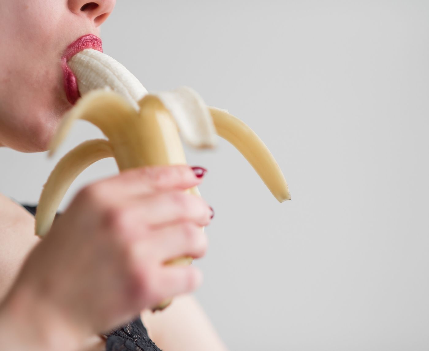 STD or Just a Cold? Why Your Throat Hurts After Oral Sex