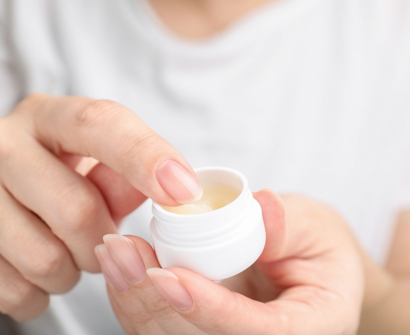 I Put Vaseline on My Cold Sore at 3AM, Here’s What Happened