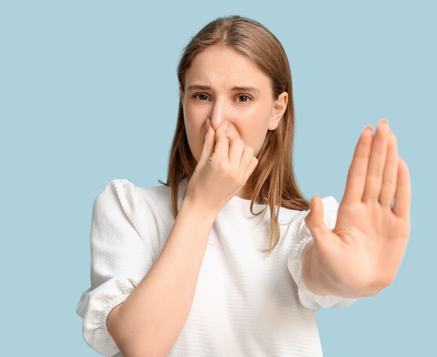 Fishy Smell, Itching, or Discharge? BV vs Yeast vs STD Explained