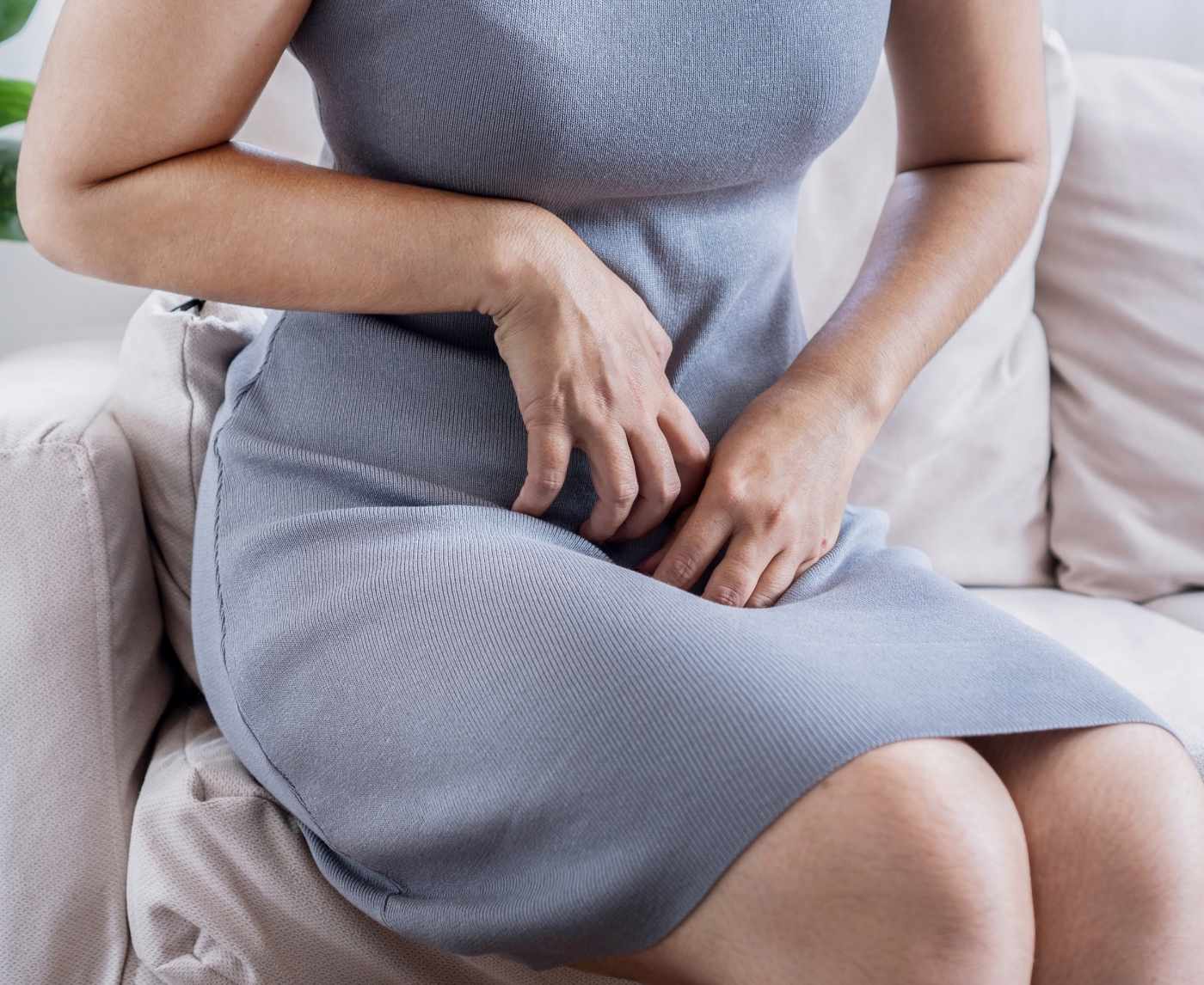 What Does Chlamydia Feel Like? Symptoms in Men and Women